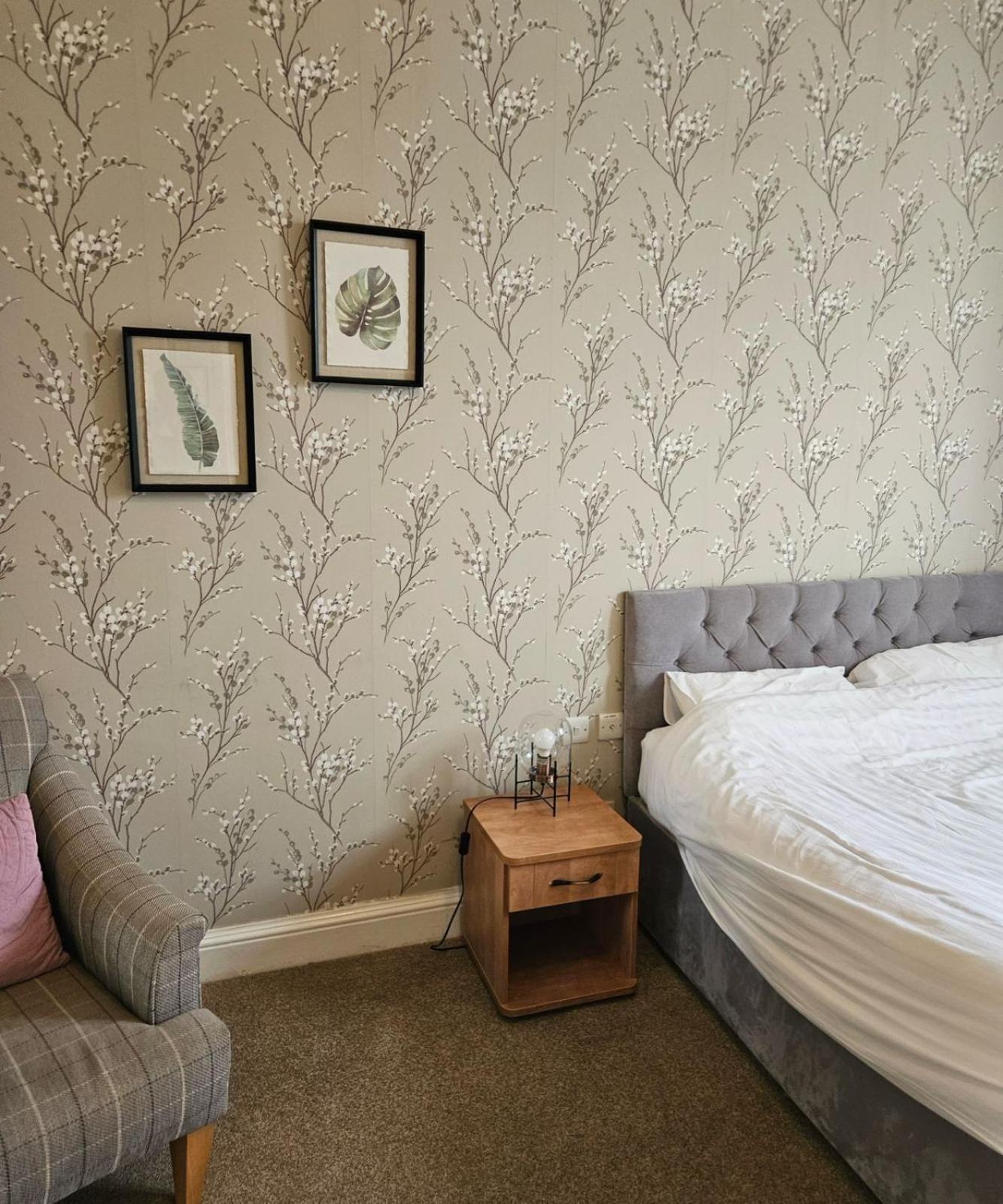 The Coach House 3*